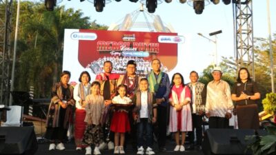 Gubernur NTT membuka Konser Merah Putih Yayasan Karya Musik Siloam 2025 di Taman Nostalgia Kupang