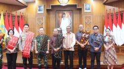 Merajut Harmoni dan Martabat Sosial Bali–NTT: Wagub Johni Asadoma Tegaskan Tanggung Jawab Negara dan Persaudaraan Kebangsaan