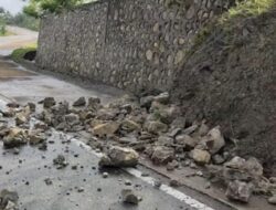 Respon Cepat PPK. 2.4 Prov. NTTAtasi Longsoran Ruas Jalan Nasional 